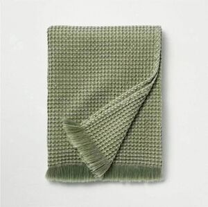 Hearth And Hand Magnolua Joanna Gaines Green Textured Waffle Throw Blanket